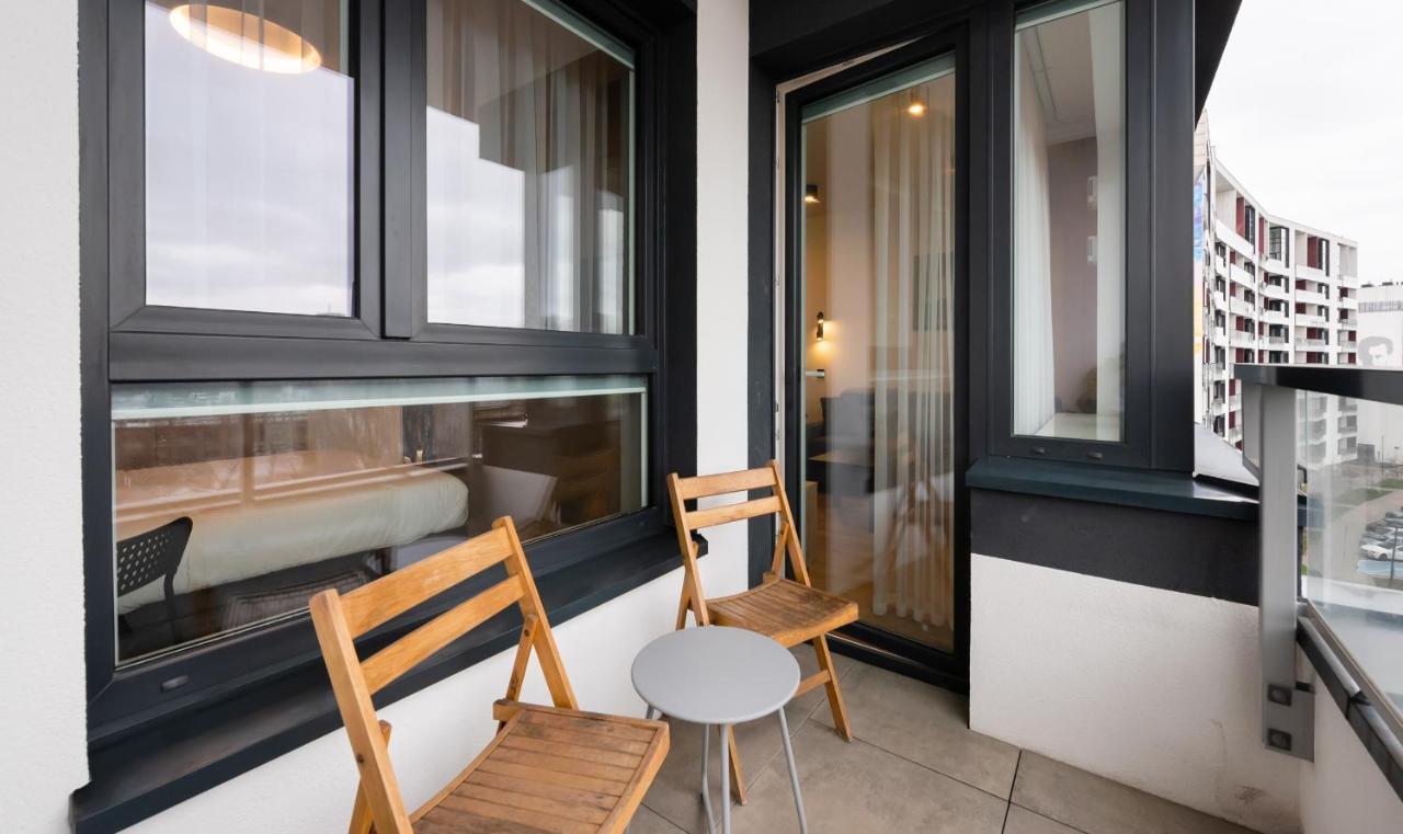 Zoliborz Obsidian Apartment Варшава Екстер'єр фото